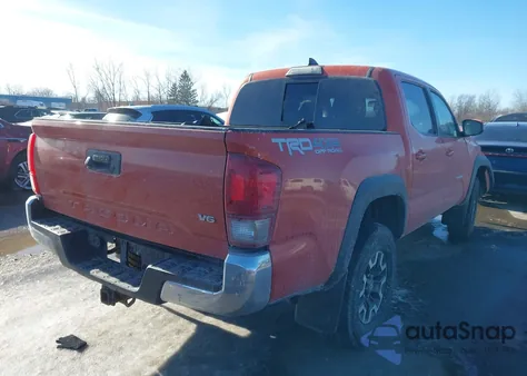 2017 Toyota Tacoma Trd Off Road z USA, uszkodzony, nr VIN 3TMCZ5AN4HM062214